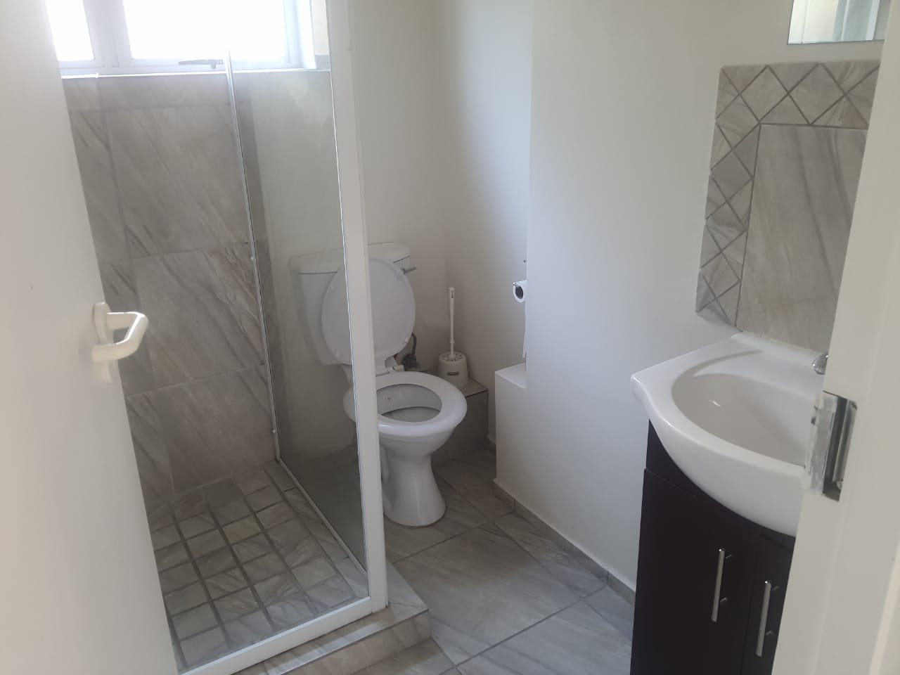 To Let 2 Bedroom Property for Rent in Gordons Bay Central Western Cape